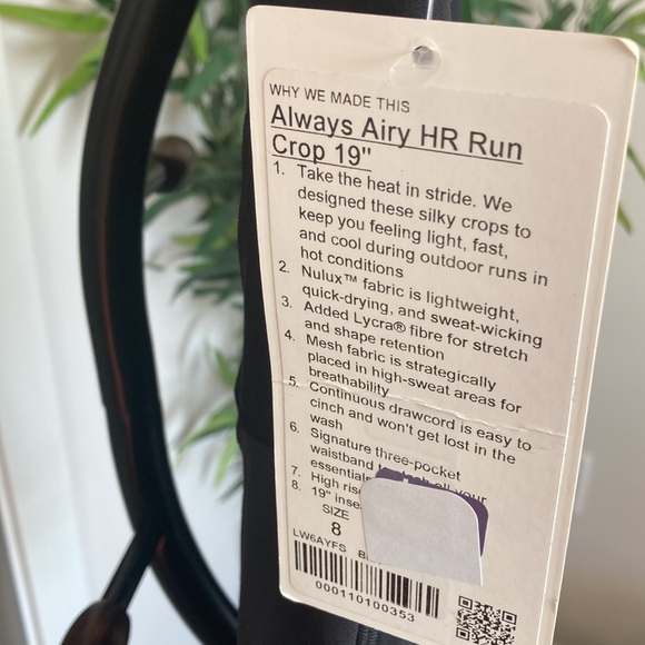 ⭐️lululemon always airy run crop- made of nulux - NWT!!⭐️ - Picture 4 of 4